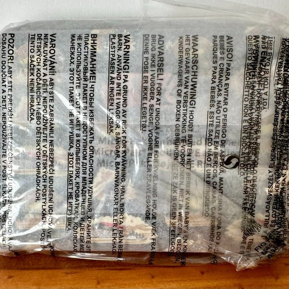 Star Wars: Return of the Jedi 40th Anniversary All Over Print Wallet - Picture 5 of 5